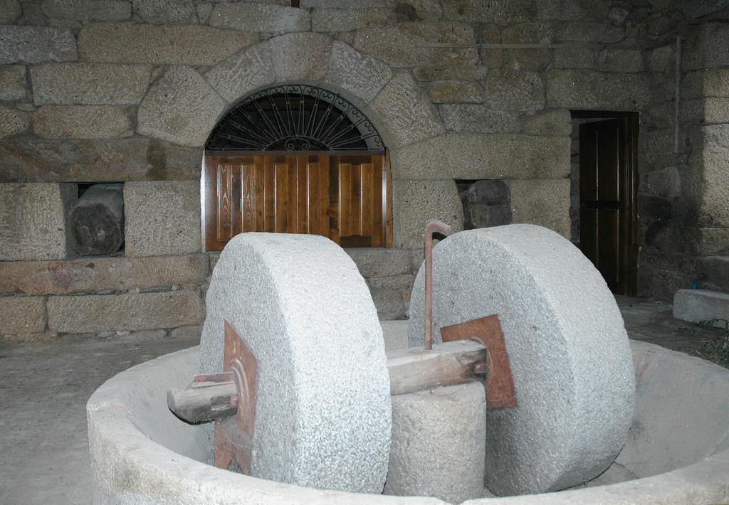 Casa Dos Lagares De Vara E Pedra Vila Flor Extérieur photo