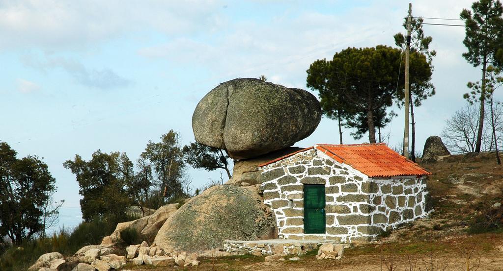 Casa Dos Lagares De Vara E Pedra Vila Flor Extérieur photo